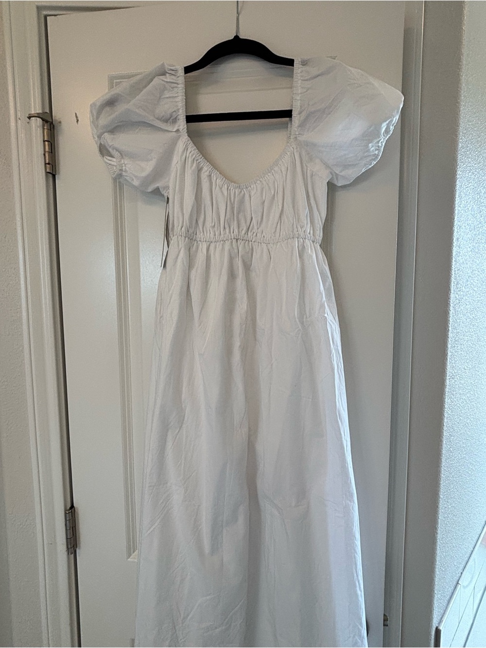 Faithfull the Brand White Puff-Sleeve Maxi Dress